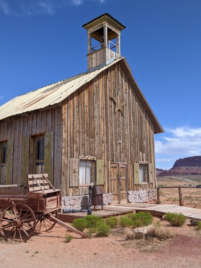 PXL_20250605_222208850.MP